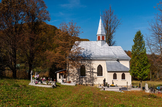 Kości&oacute;ł Rzymskokatolicki pw. Matki Bożej Szkaplerznej w Terce, Bieszczady, Polska / Roman Catholic Church of Our Lady of the Scapular in Terka, Bieszczady, Poland