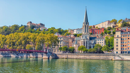 Fototapeta na wymiar The city of Lyon in daytime