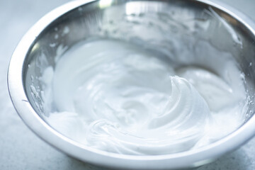 ツノのたったメレンゲ