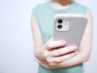 スマートフォンと女性