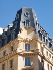 Immeuble ancien résidentiel à Paris