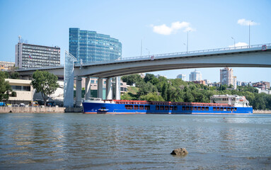  :Ship  go along the Don river
