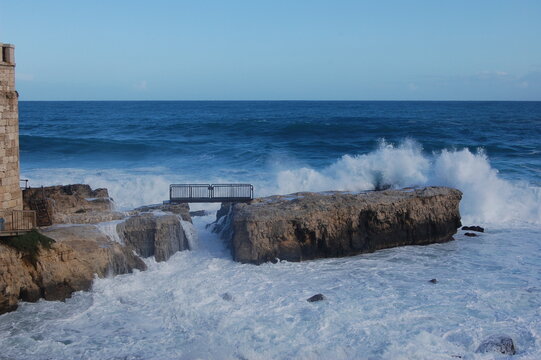 mare in tempesta