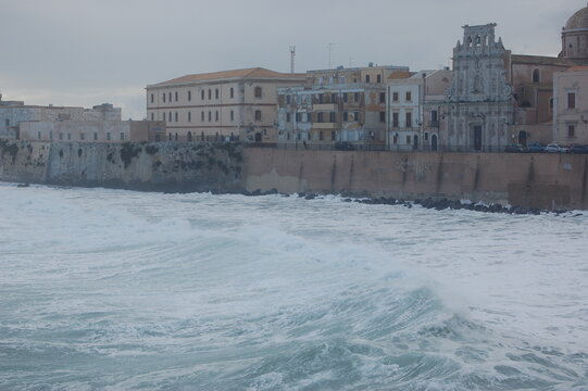 mare in tempesta