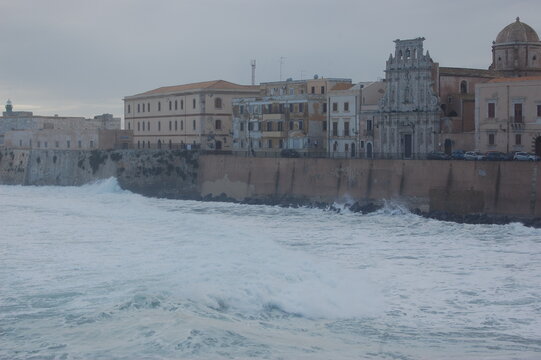 mare in tempesta
