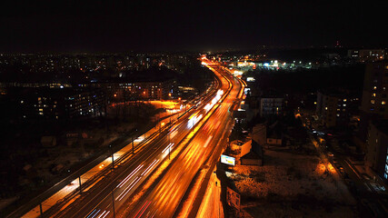 Ruch uliczny nocą ulica Wielicka © DrzewkoBonsai