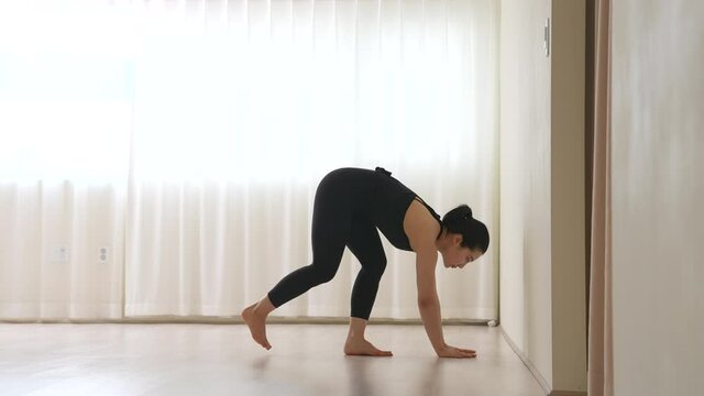Yoga class Clip