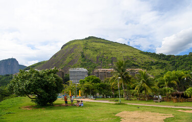  Rodrigo de Freitas Lagoon. Cantagalo Park. Citizens walk in the park