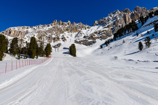 Monte Latemar in inverno, Dolomiti, Pampeago Obereggen, Trentino Alto Adige