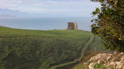 Ermita de Santa Justa y Torre de San Telmo  Ubiarco, Cantabria