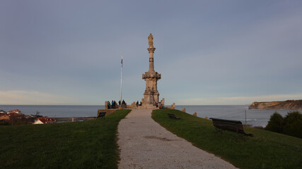Monumento al Marqués de Comillas, Comillas, Cantabria, España