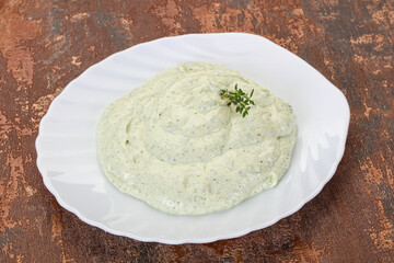 Cottage cream snack with herbs