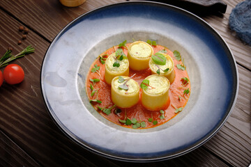 cannelloni with tomatoes