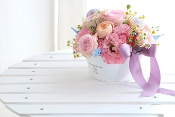 ピンクのバラとトルコキキョウのウエディングブーケ