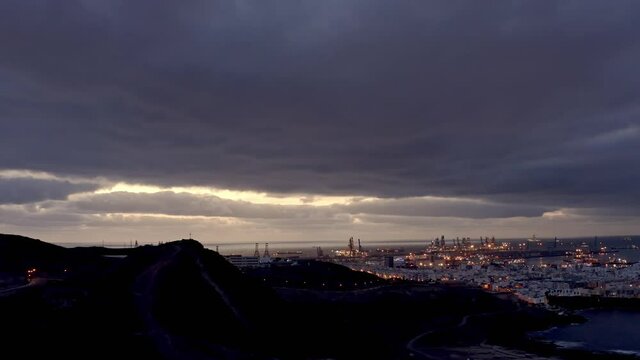 4K UHD | Early morning hours in Las Palmas, GC, Spain