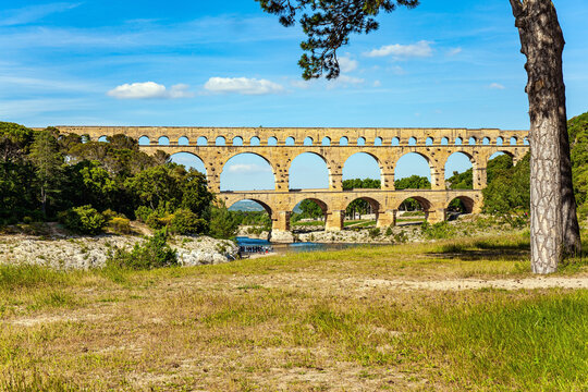 Picturesque antique aqueduct