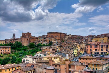 Fototapeta na wymiar Beautiful panoramic view of the historic city of Siena, Italy.