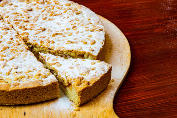 Apple pie with sugar