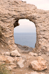 Natural hole that has been produced in the rock.