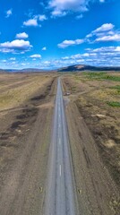 Fototapeta na wymiar Infinite roads in the beautiful Icelandic countryside