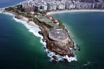 Photo sur Plexiglas Copacabana, Rio de Janeiro, Brésil aerial view of forte de copacabana rio de janeiro