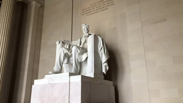 Lincoln statue at the Lincoln memorial, Washington D.C.