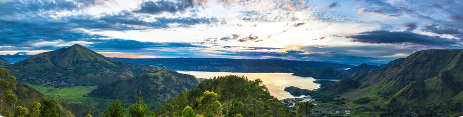 Fototapeta premium Morning at Toba Lake Sumatera