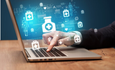 hand browsing on the internet for medical issues