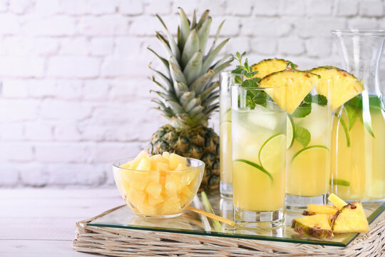  Fresh Lime And Mint Combined With Fresh Pineapple Juice And Tequila. Pineapple Cocktails Always Have A Bright Taste And Aroma!