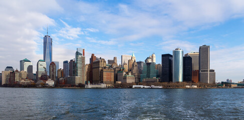 Fototapeta premium Lower Manhattan congested with tall buildings, New York.