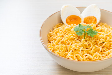 instant noodles with salt egg