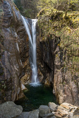 Obraz premium small waterfall near Maggia, Ticino