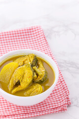 Southern Yellow Thai Curry With Fish