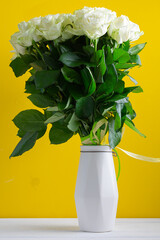 Bouquet of white Roses in vase