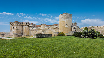 Fototapeta na wymiar Castillo de Cuellar Segovia