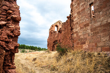 Pueblo abandonado en la provincia de Soria (España).