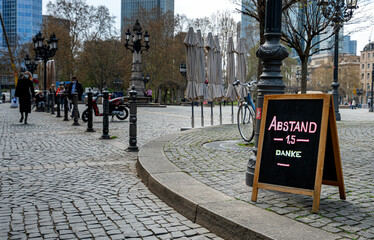 Abstand halten in Frankfurt