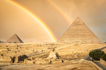 Rainbow in Giza - obrazy, fototapety, plakaty