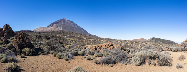 Teneriffa - Blick zum Vulkan Pico del Teide vom Wanderweg zur Fortaleza in der Landschaft des Teide Nationalpark