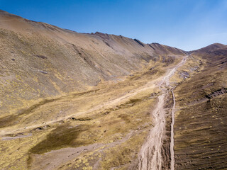 Fototapeta na wymiar Mountain path in Andes