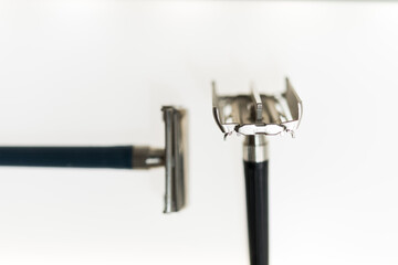 old, used, isolated double-edge safety razor handle for use with double-edged razor blades