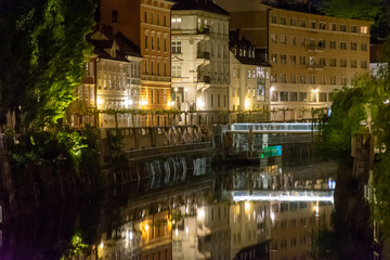 Fototapeta na wymiar A night view on a river Ljubljanica