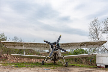 Abandoned old biplane in nature © nedomacki