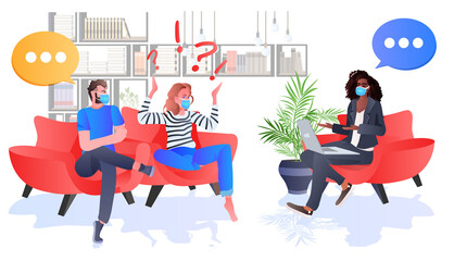 Obraz premium psychologist in mask dealing with problems in family relationships solving psychological problem on session