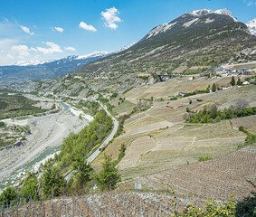 Flussbett der Rhone bei Susten, Kanton Wallis, Schweiz