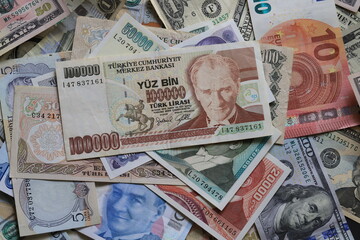 Paper money from various countries. (Turkish lira, dollar, euro)
