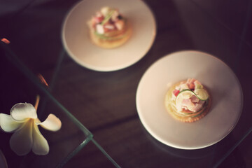 mini bacon on biskit snack