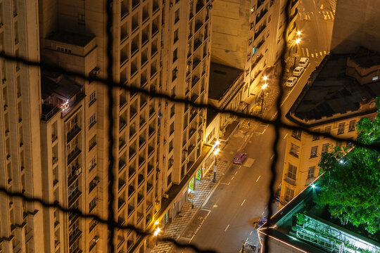 Street in the center of S&atilde;o Paulo, with a silute in the front.