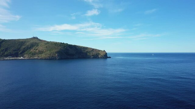 Le Cap Palinuro au bord de la mer tyrrh&eacute;nienne en Europe, en Italie, en Campanie, dans la province de Salerne