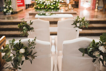 dekoracja ślub w kościele